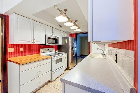 Villa ou maison à vendre à Odessa, Floride: 3 chambres, 201.41 m2 № 2125116 - photo 23