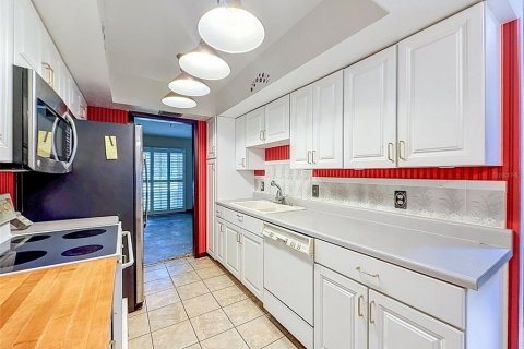 Villa ou maison à vendre à Odessa, Floride: 3 chambres, 201.41 m2 № 2125116 - photo 3