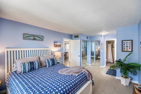 Condo in Jupiter, Florida, 2 bedrooms № 2399749 - photo 11