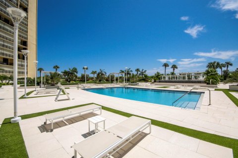 Condo in Jupiter, Florida, 2 bedrooms № 2399749 - photo 21