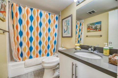 Condo in Jupiter, Florida, 2 bedrooms № 2399749 - photo 14