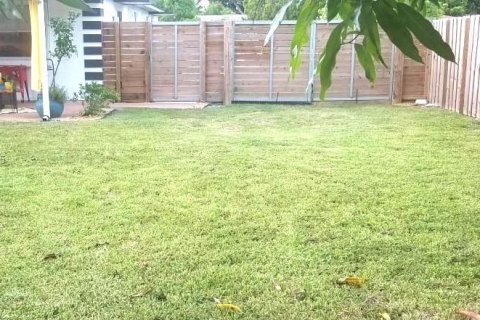 Commercial property in Miami, Florida 100.33 sq.m. № 1683907 - photo 17