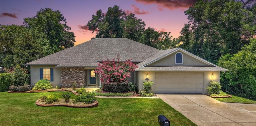 Casa en Mount Dora, Florida 4 dormitorios, 241.17 m2 № 2215543