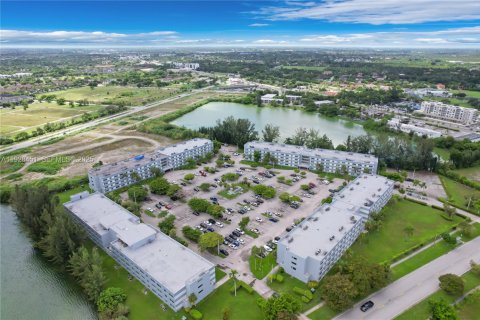 Appartement à louer à Homestead, Floride: 2 chambres, 99.87 m2 № 1986936 - photo 19