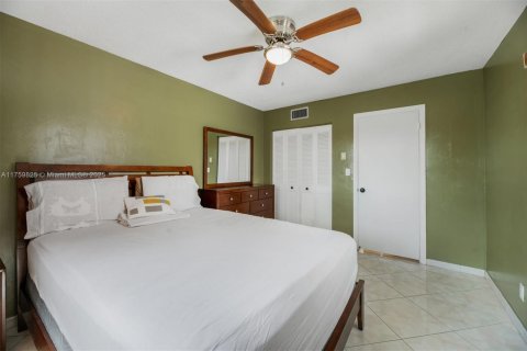 Copropriété à vendre à Lauderdale Lakes, Floride: 2 chambres, 102.38 m2 № 1700694 - photo 5
