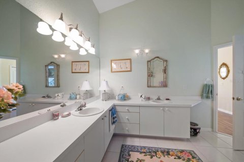Купить виллу или дом в Палм-Харбор, Флорида 4 комнаты, 204.38м2, № 1670059 - фото 30