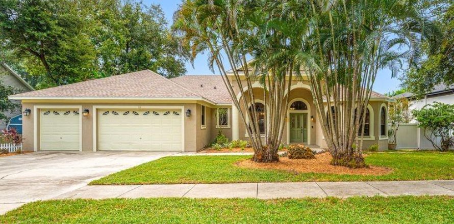 Villa ou maison à Safety Harbor, Floride 4 chambres, 267.74 m2 № 2395613