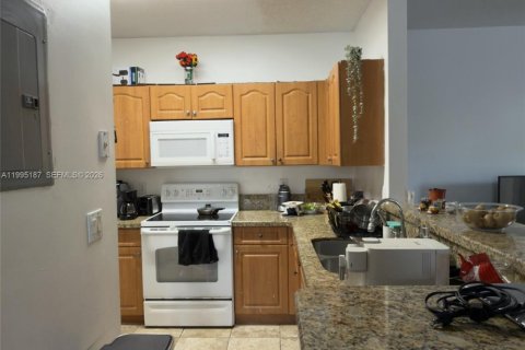 Купить виллу или дом в Уэстон, Флорида 3 спальни, 142.51м2, № 2062683 - фото 6