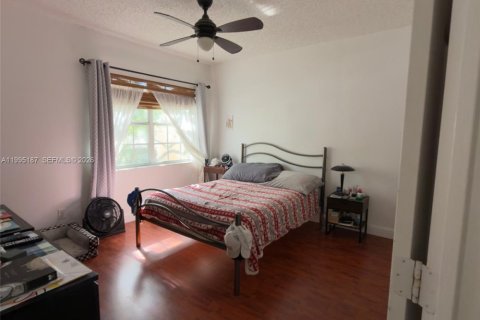 Купить виллу или дом в Уэстон, Флорида 3 спальни, 142.51м2, № 2062683 - фото 14