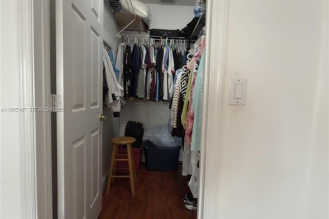 Купить виллу или дом в Уэстон, Флорида 3 спальни, 142.51м2, № 2062683 - фото 15