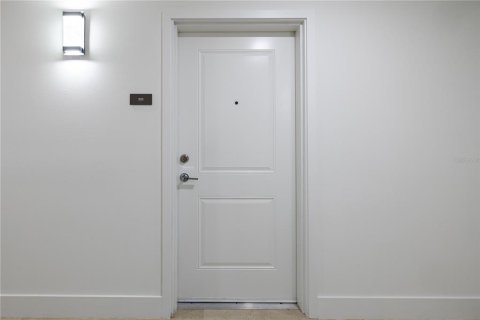 Condo in Orlando, Florida, 2 bedrooms № 2096511 - photo 3