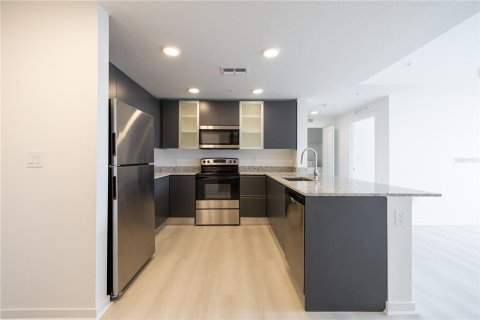 Condo in Orlando, Florida, 2 bedrooms № 2096511 - photo 7