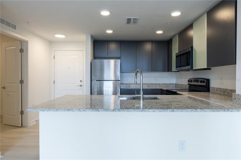Condo in Orlando, Florida, 2 bedrooms № 2096511 - photo 9