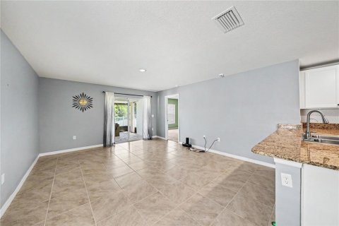 House in Riverview, Florida 3 bedrooms, 140.84 sq.m. № 2096204 - photo 15