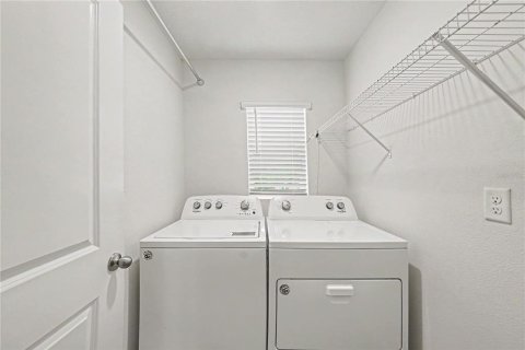 House in Riverview, Florida 3 bedrooms, 140.84 sq.m. № 2096204 - photo 22
