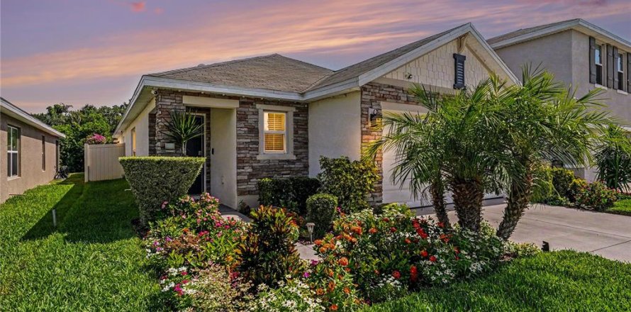House in Riverview, Florida 3 bedrooms, 140.84 sq.m. № 2096204
