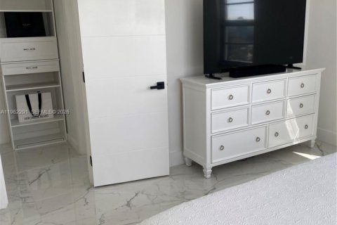 Copropriété à louer à Pompano Beach, Floride: 2 chambres, 99.41 m2 № 2045919 - photo 27