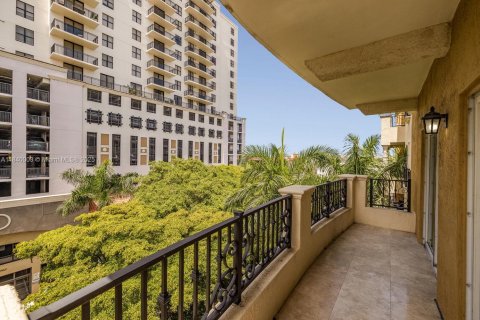 Condo in Coral Gables, Florida, 2 bedrooms  № 1828788 - photo 22