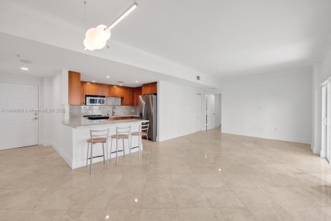 Condo in Coral Gables, Florida, 2 bedrooms  № 1828788 - photo 10