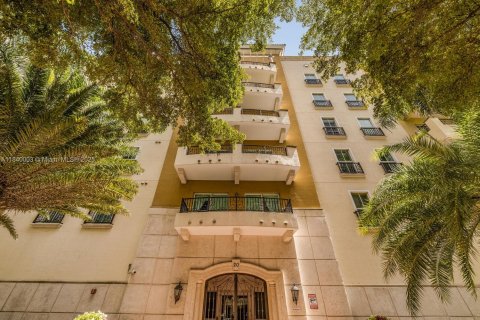 Condo in Coral Gables, Florida, 2 bedrooms  № 1828788 - photo 26