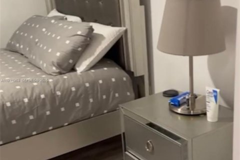 Снять в аренду кондоминиум в Хайалиа, Флорида 1 спальня, 60.11м2, № 1991751 - фото 5