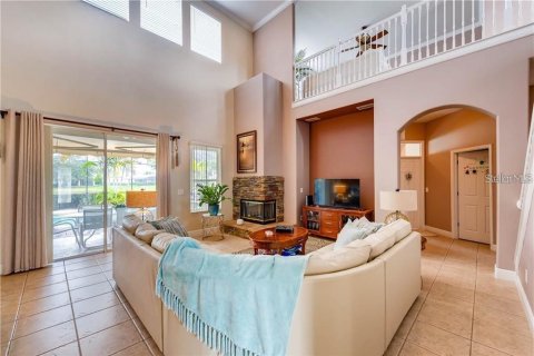 Casa en alquiler en Orlando, Florida, 5 dormitorios, 359.44 m2 № 1688348 - foto 2