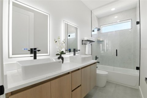 Villa ou maison à vendre à Tampa, Floride: 3 chambres, 160.16 m2 № 2129047 - photo 24