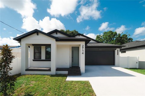 Casa en Tampa, Florida 3 dormitorios, 160.16 m2 № 2129047