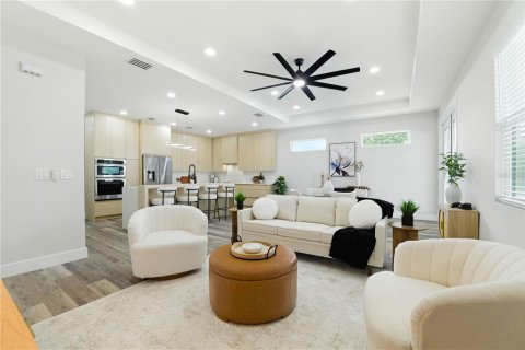 Villa ou maison à vendre à Tampa, Floride: 3 chambres, 160.16 m2 № 2129047 - photo 7