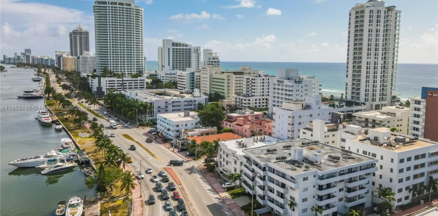Condo à Miami Beach, Floride, 1 chambre № 1858983