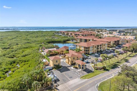 Condo in Tampa, Florida, 1 bedroom  № 1884439 - photo 9
