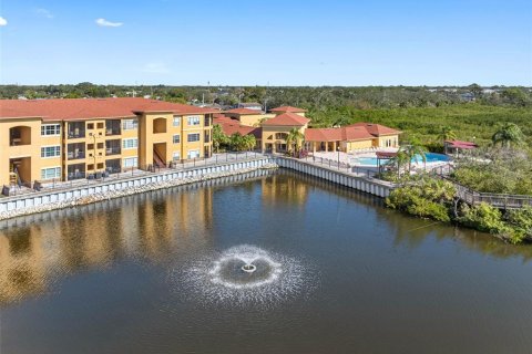 Condo in Tampa, Florida, 1 bedroom  № 1884439 - photo 14
