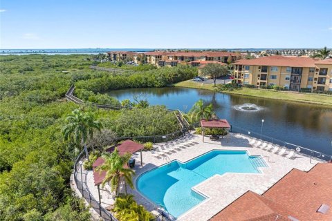 Condo in Tampa, Florida, 1 bedroom  № 1884439 - photo 5