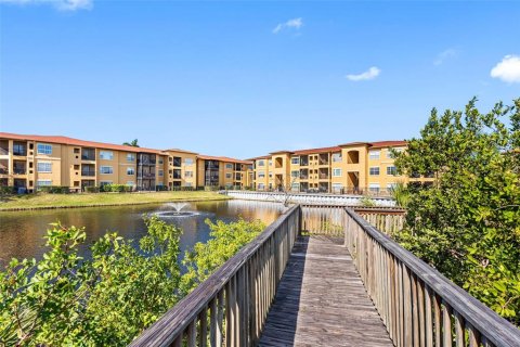 Condo in Tampa, Florida, 1 bedroom  № 1884439 - photo 10