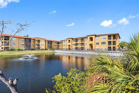 Condo in Tampa, Florida, 1 bedroom  № 1884439 - photo 17