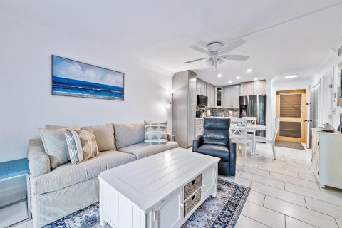 Condominio en alquiler en Hutchinson Island South, Florida, 1 dormitorio, 64.01 m2 № 2182794 - foto 5