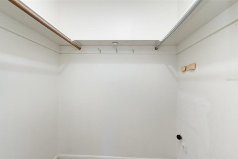 Condo in Winter Haven, Florida, 2 bedrooms  № 1888445 - photo 23