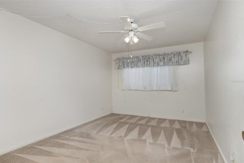 Condo in Winter Haven, Florida, 2 bedrooms  № 1888445 - photo 15