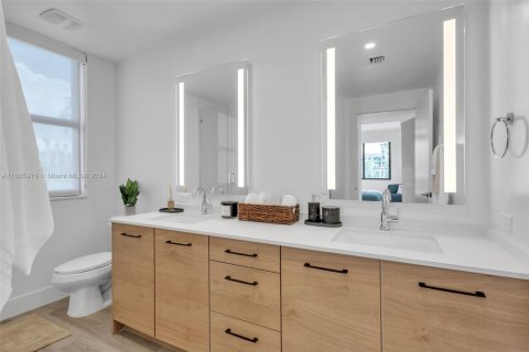 Townhouse in Delray Beach, Florida 3 bedrooms, 155.15 sq.m. № 1423447 - photo 22