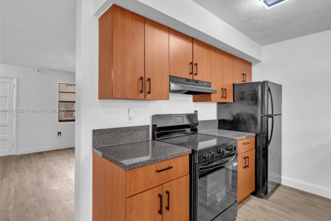 Touwnhouse à vendre à Pembroke Park, Floride: 3 chambres, 110.37 m2 № 1924866 - photo 5