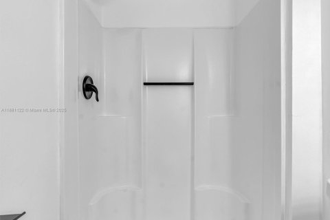 Touwnhouse à vendre à Pembroke Park, Floride: 3 chambres, 110.37 m2 № 1924866 - photo 13