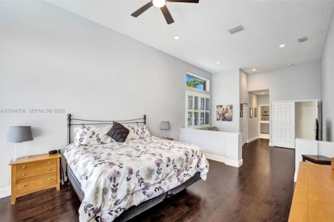 House in Weston, Florida 5 bedrooms, 281.77 sq.m. № 2429736 - photo 19