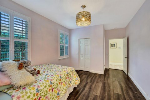 House in Weston, Florida 5 bedrooms, 281.77 sq.m. № 2429736 - photo 30