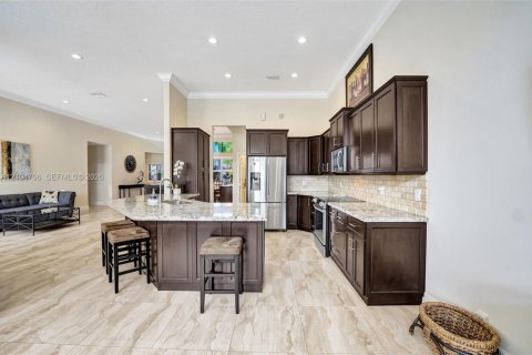 House in Weston, Florida 5 bedrooms, 281.77 sq.m. № 2429736
