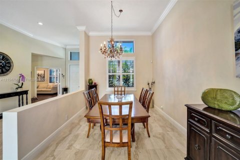 House in Weston, Florida 5 bedrooms, 281.77 sq.m. № 2429736 - photo 8