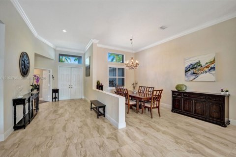 House in Weston, Florida 5 bedrooms, 281.77 sq.m. № 2429736 - photo 7
