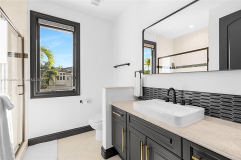 Villa ou maison à vendre à Fort Lauderdale, Floride: 5 chambres, 491.27 m2 № 1860884 - photo 25