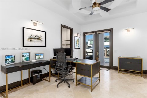 Villa ou maison à vendre à Fort Lauderdale, Floride: 5 chambres, 491.27 m2 № 1860884 - photo 24