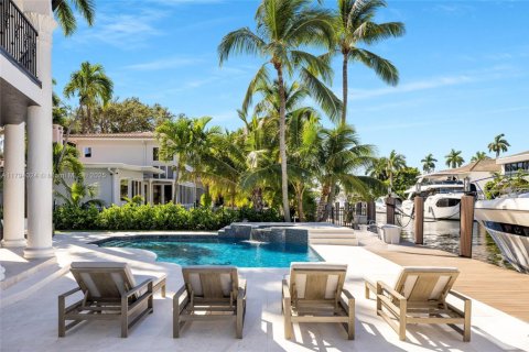 Villa ou maison à vendre à Fort Lauderdale, Floride: 5 chambres, 491.27 m2 № 1860884 - photo 4