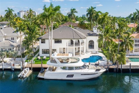 Villa ou maison à vendre à Fort Lauderdale, Floride: 5 chambres, 491.27 m2 № 1860884 - photo 1